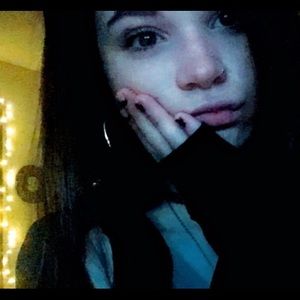 Meet your Posher, Alisa